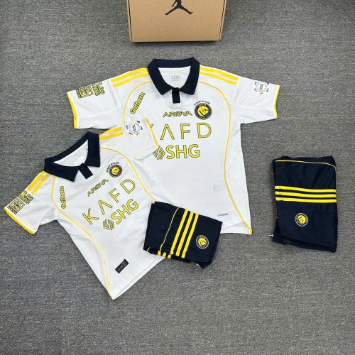 Bộ Bóng Đá Al Nass Trắng Trẻ Em Sân Khách 2025