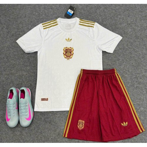 Bộ Bóng Đá Bayern Munich Kỷ niệm SK Trắng 2025