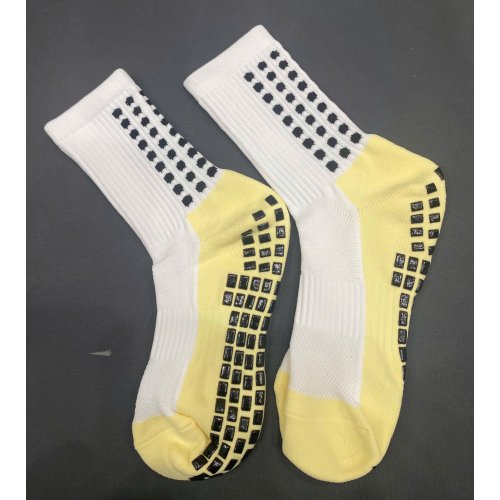 Tất chống trơn cổ lửng Trắng chấm bi đen