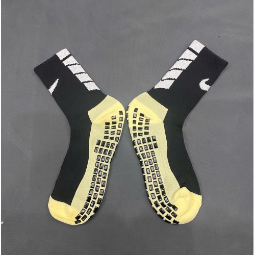 Tất Chống Trơn Cao Cấp Đen Viền Trắng