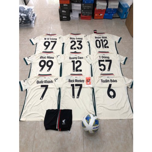 Đơn Áo Liverpool Sữa  Có Cổ Fake Thái